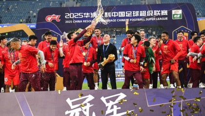 开云体育APP下载-上港0比6惨败泽尼特，或让球队中卫加速引进新外援，值得期待