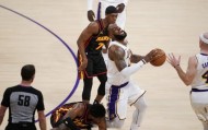 开云-伤病浪潮席卷NBA 常规赛个人奖项因此悬念重生