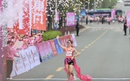 开云体育官网-从“最快女护士”到全职跑者：连拿两冠后，张水华的马拉松商业天花板在哪儿？|奖金|红星新闻|抚远市|柳州市|广西壮族自治区_新浪新闻