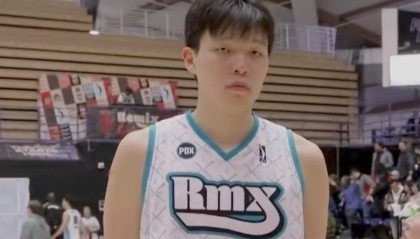 杨瀚森：体能和速度还要提升；四个字总结NBA至今感受——摸爬滚打