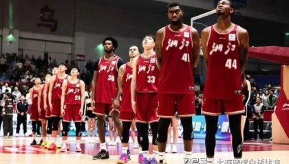 开云体育官网-35分狂胜！三分绝杀！CBA太精彩：一队狂飙进前4 前总冠军14连败